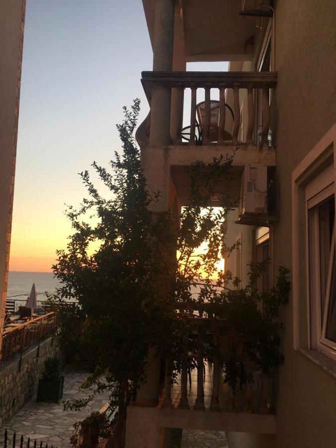 Majero Apartments يوتجيها المظهر الخارجي الصورة