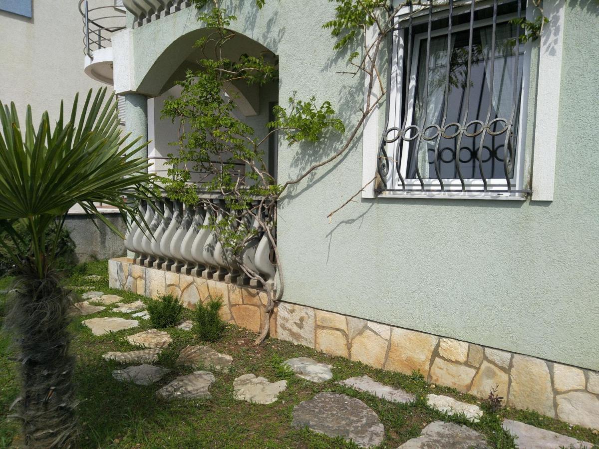 Majero Apartments يوتجيها المظهر الخارجي الصورة
