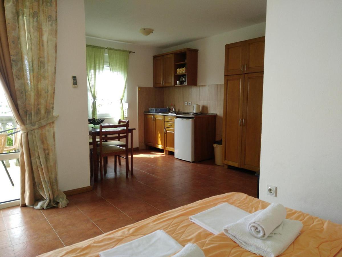 Majero Apartments يوتجيها المظهر الخارجي الصورة